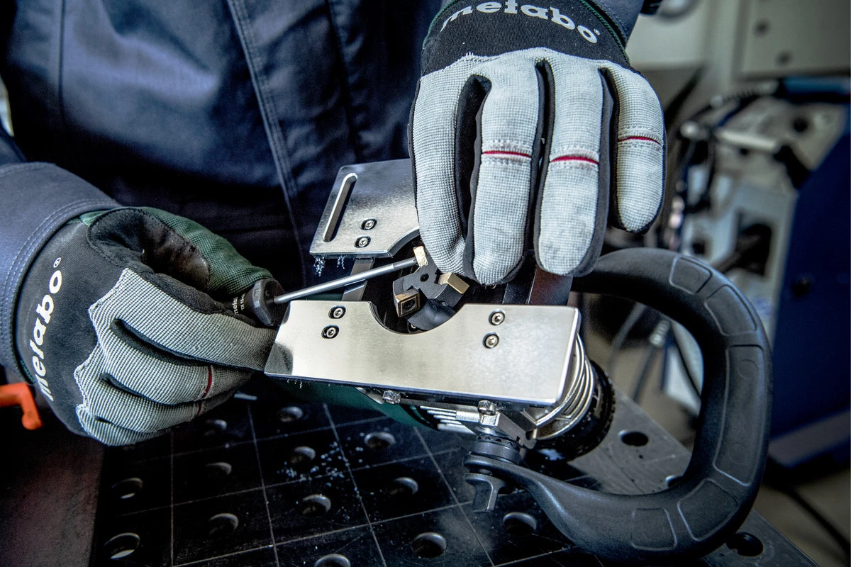 Metabo Fraiseuse Spéciale 601789500 PFM 17 Fraiseuse Pour Surface 1700 Watt 4 Metabo Fraiseuse Spéciale 601789500 PFM 17 Fraiseuse Pour Surface 1700 Watt – Image 2