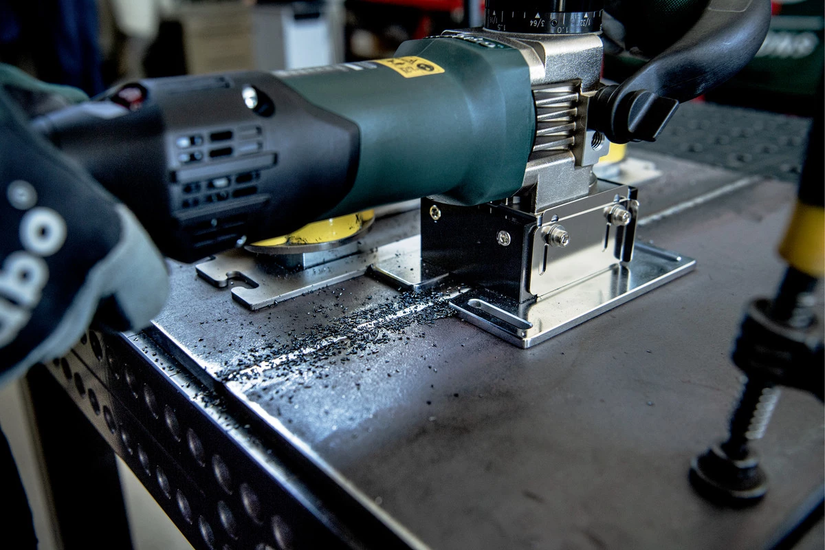 Metabo Fraiseuse Spéciale 601789500 PFM 17 Fraiseuse Pour Surface 1700 Watt 6 Metabo Fraiseuse Spéciale 601789500 PFM 17 Fraiseuse Pour Surface 1700 Watt – Image 4